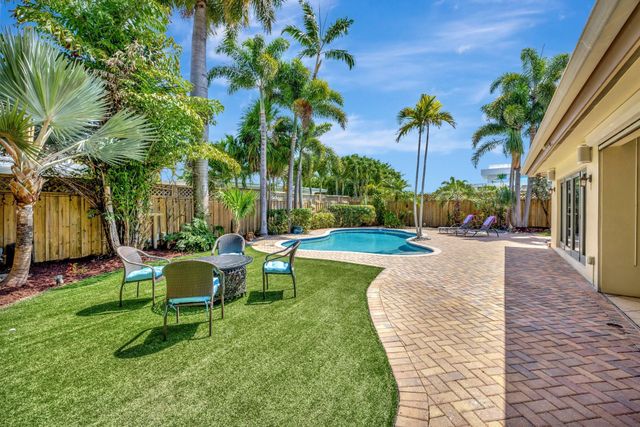2107 NE 15th St, Fort Lauderdale, FL 33304