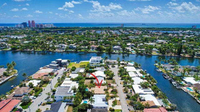 2107 NE 15th St, Fort Lauderdale, FL 33304