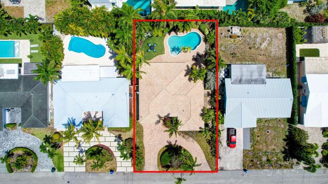 2107 NE 15th St, Fort Lauderdale, FL 33304