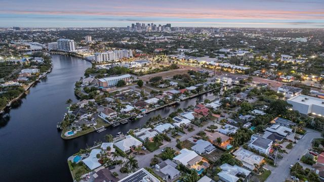 2107 NE 15th St, Fort Lauderdale, FL 33304