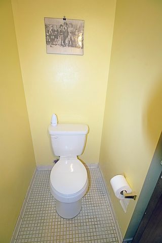 19701 Ridgemont Road 17, Saint Clair Shores, MI 48080