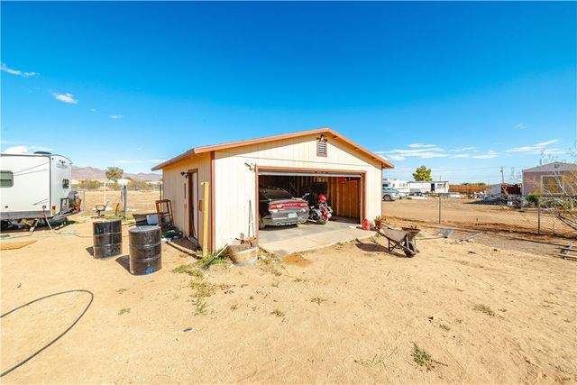 3578 N Santa Maria Rd Road, Golden Valley, AZ 86413