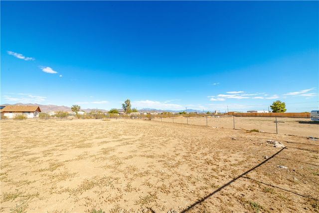 3578 N Santa Maria Rd Road, Golden Valley, AZ 86413