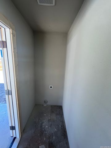 439 Lovera, San Antonio, TX 78212