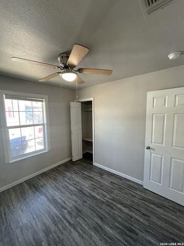 439 Lovera, San Antonio, TX 78212