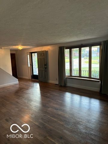 5037 Timberwood Circles, Anderson, IN 46012