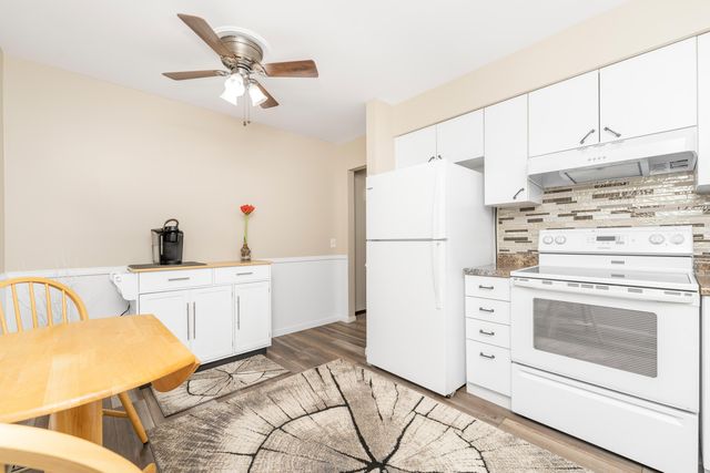 6100 Torrington Road, Kalamazoo, MI 49009