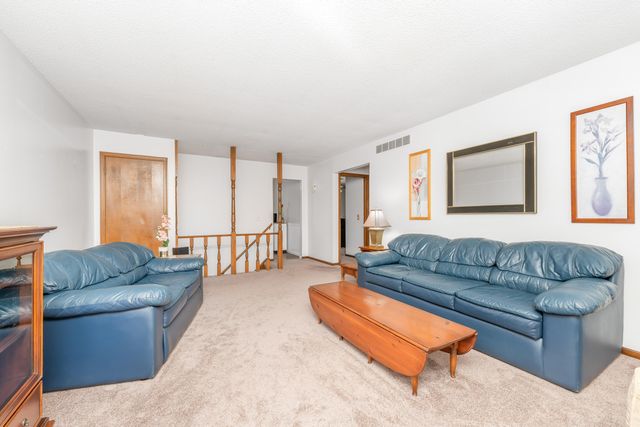 6100 Torrington Road, Kalamazoo, MI 49009