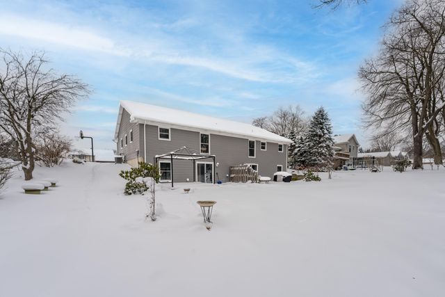 6100 Torrington Road, Kalamazoo, MI 49009