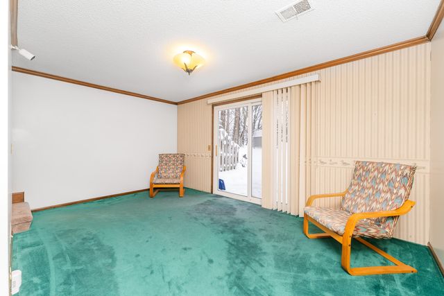 6100 Torrington Road, Kalamazoo, MI 49009