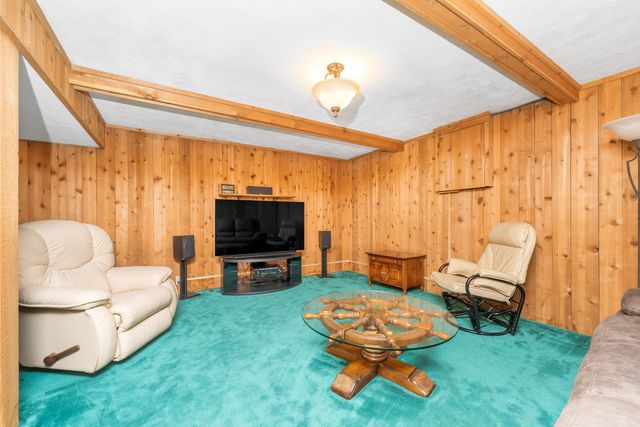 6100 Torrington Road, Kalamazoo, MI 49009