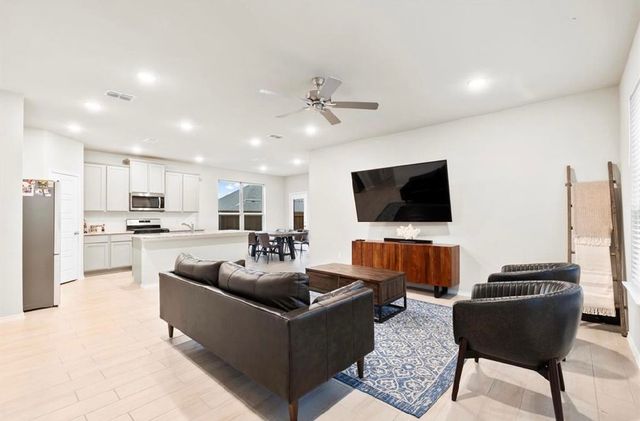 759 Gentle Bird Drive, Lavon, TX 75166