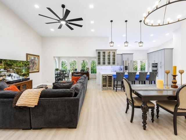 2075 NW 127th Terrace, Coral Springs, FL 33071
