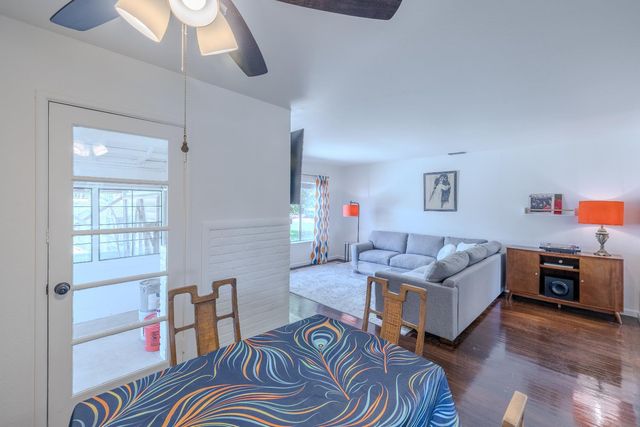 2845 Berkshire Way, Sacramento, CA 95864