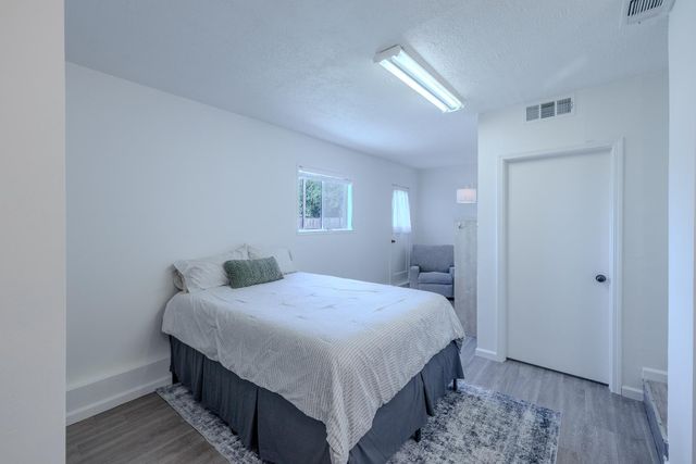 2845 Berkshire Way, Sacramento, CA 95864