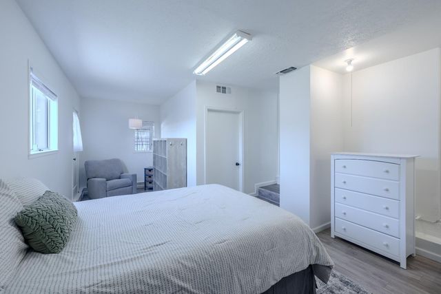 2845 Berkshire Way, Sacramento, CA 95864