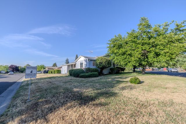 2845 Berkshire Way, Sacramento, CA 95864