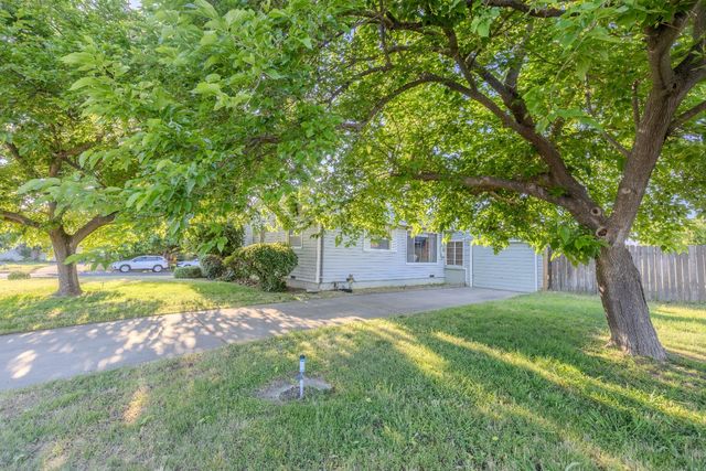 2845 Berkshire Way, Sacramento, CA 95864