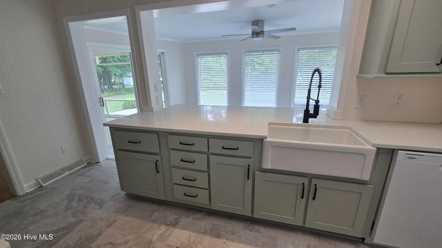 6974 River Road, Washington, NC 27889
