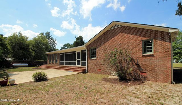 6974 River Road, Washington, NC 27889