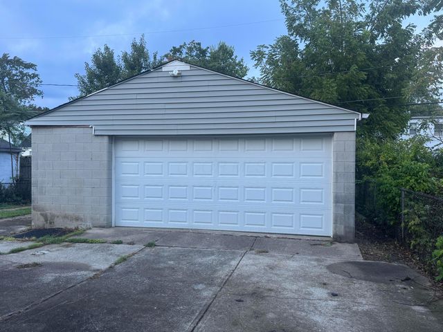 1036 E 20th Avenue, Columbus, OH 43211