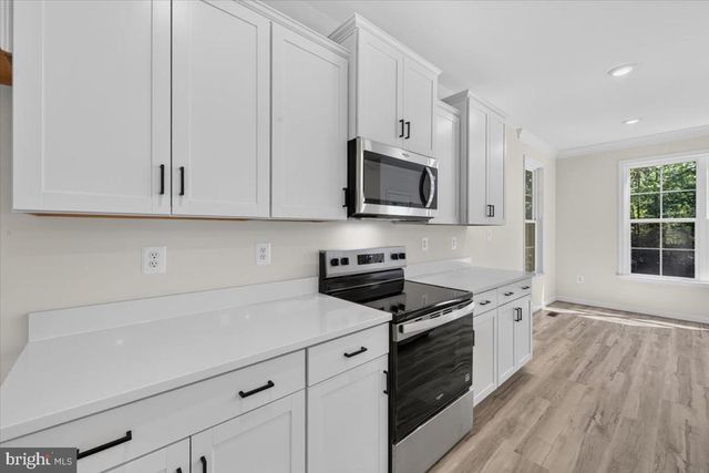 925 MOODY TOWN RD, Bumpass, VA 23024