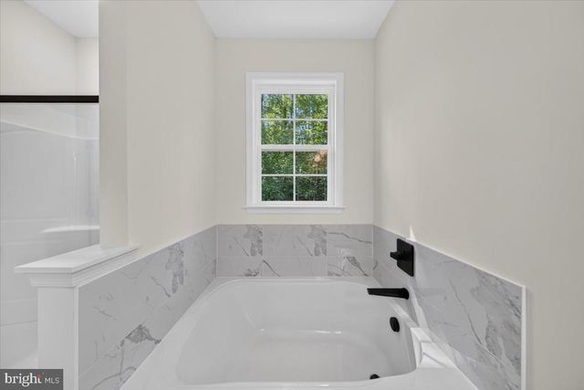 925 MOODY TOWN RD, Bumpass, VA 23024