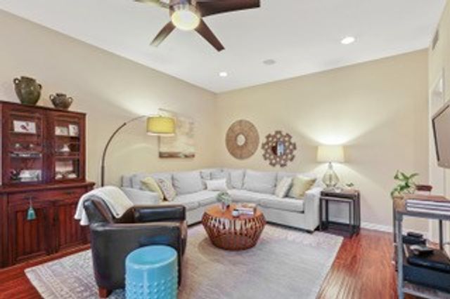 6011 E University Boulevard 246, Dallas, TX 75206
