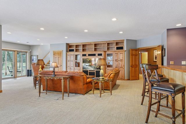 6480 Yosemite Lane, Excelsior, MN 55331