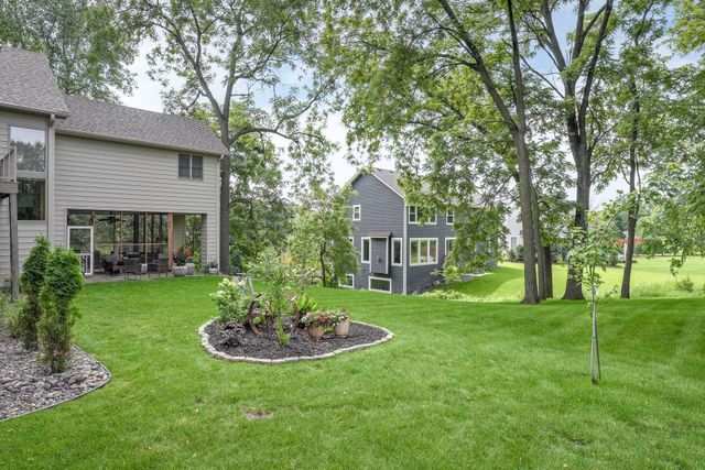 6480 Yosemite Lane, Excelsior, MN 55331