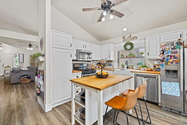 2478 Hialeah Ln, Alpine, CA 91901