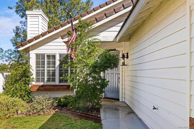 2478 Hialeah Ln, Alpine, CA 91901