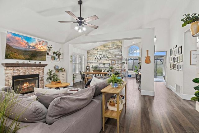 2478 Hialeah Ln, Alpine, CA 91901