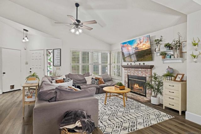 2478 Hialeah Ln, Alpine, CA 91901