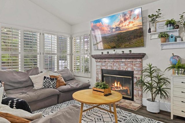 2478 Hialeah Ln, Alpine, CA 91901