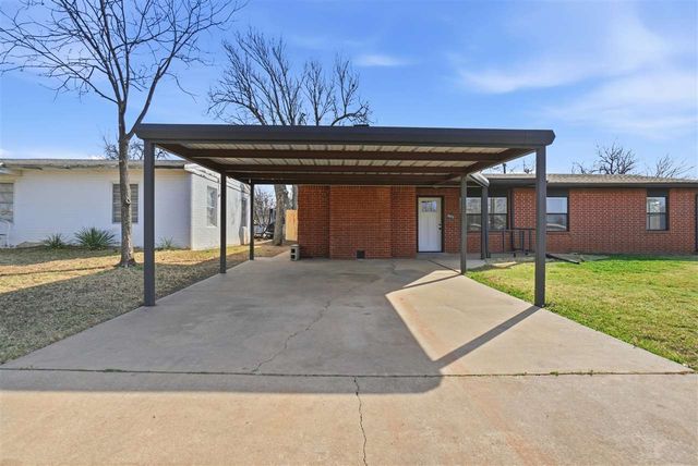 809 NW 33rd st, Lawton, OK 73505