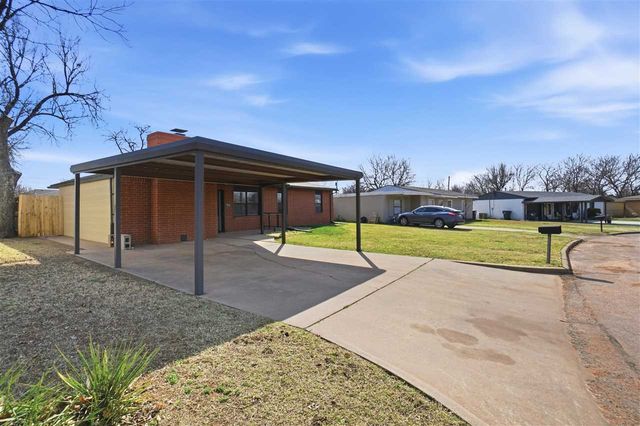 809 NW 33rd st, Lawton, OK 73505