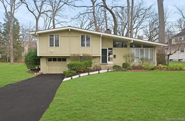 11 Oakley Road, White Plains, NY 10606