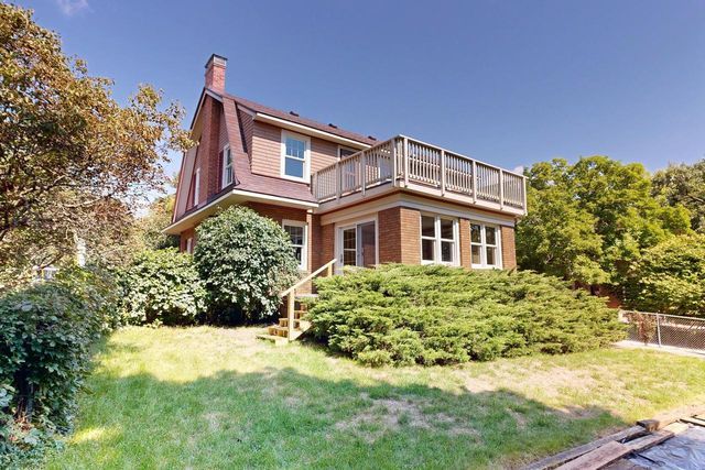 111 E Prospect STREET, Stoughton, WI 53589