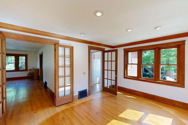 111 E Prospect STREET, Stoughton, WI 53589