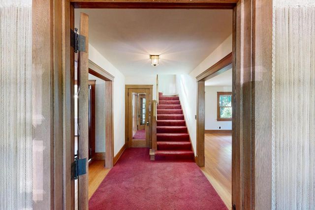 111 E Prospect STREET, Stoughton, WI 53589