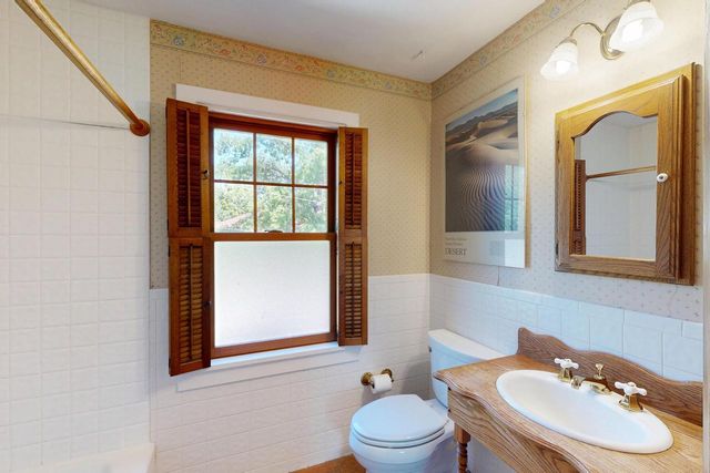 111 E Prospect STREET, Stoughton, WI 53589