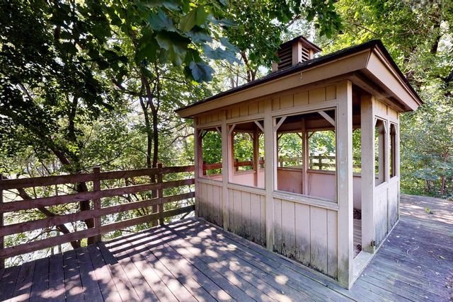 111 E Prospect STREET, Stoughton, WI 53589