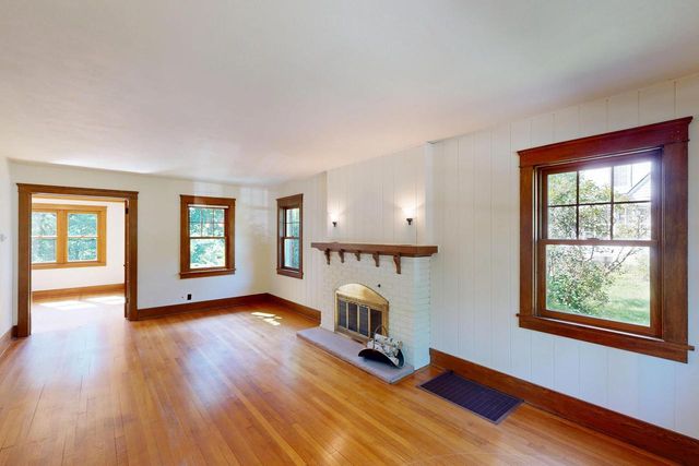 111 E Prospect STREET, Stoughton, WI 53589