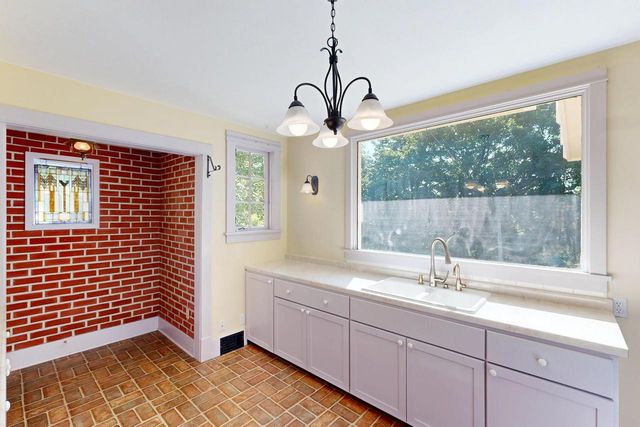 111 E Prospect STREET, Stoughton, WI 53589