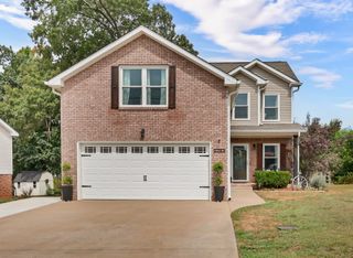 2783 Cascade Dr, Clarksville, TN 37042