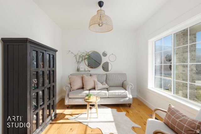 342 W CLARK CIR, Farmington, UT 84025