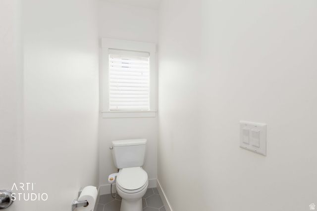 342 W CLARK CIR, Farmington, UT 84025