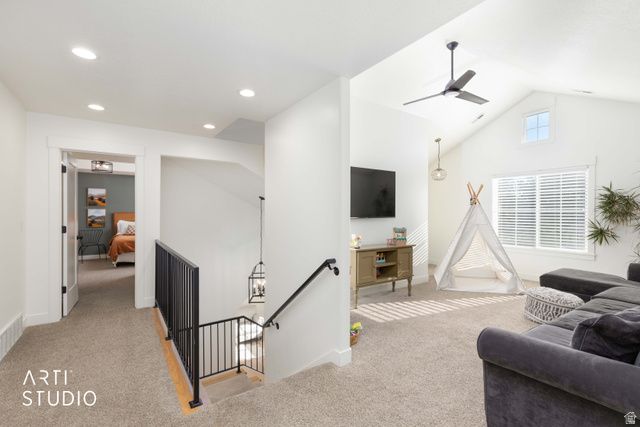 342 W CLARK CIR, Farmington, UT 84025