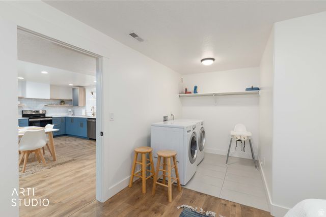 342 W CLARK CIR, Farmington, UT 84025